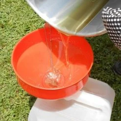King Kooker 8-inch Plastic Oil Funnel with Stainless Steel Mesh Filter (100F) -Lawn & Garden shop 66190005 2