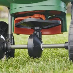 Scotts Turf Builder® Edgeguard® DLX Broadcast Spreader -Lawn & Garden shop 76232 4