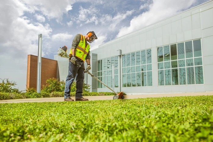 Stihl KM 131 R KombiMotor Stihl KM 131 R KombiMotor -Lawn & Garden shop km131r act 1002 2